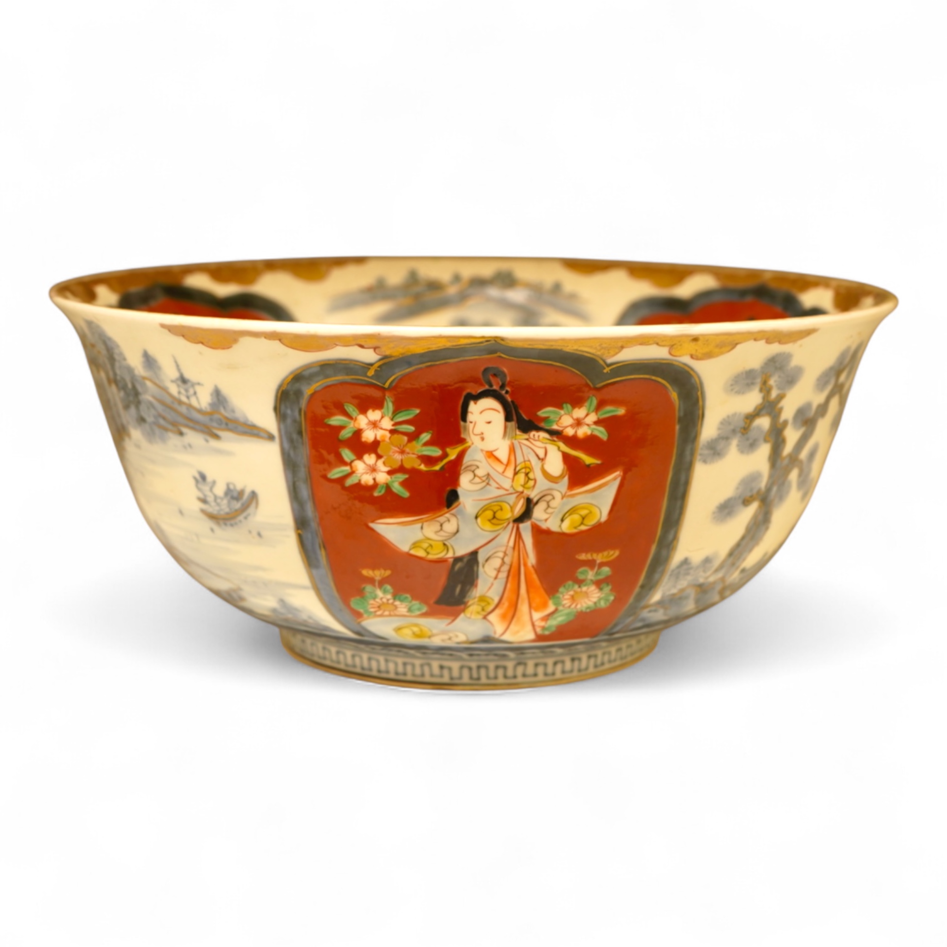 A 19th century Japanese Imari bowl, 31cm in diameter